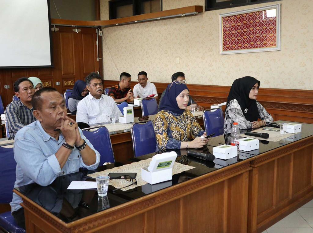 Menerima Kunjungan Kerja dari Komisi II DPRD Kabupaten Pandeglang